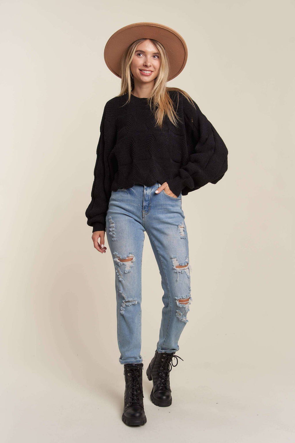 SCALLOP HEM LOOSE FIT SWEATER TOP