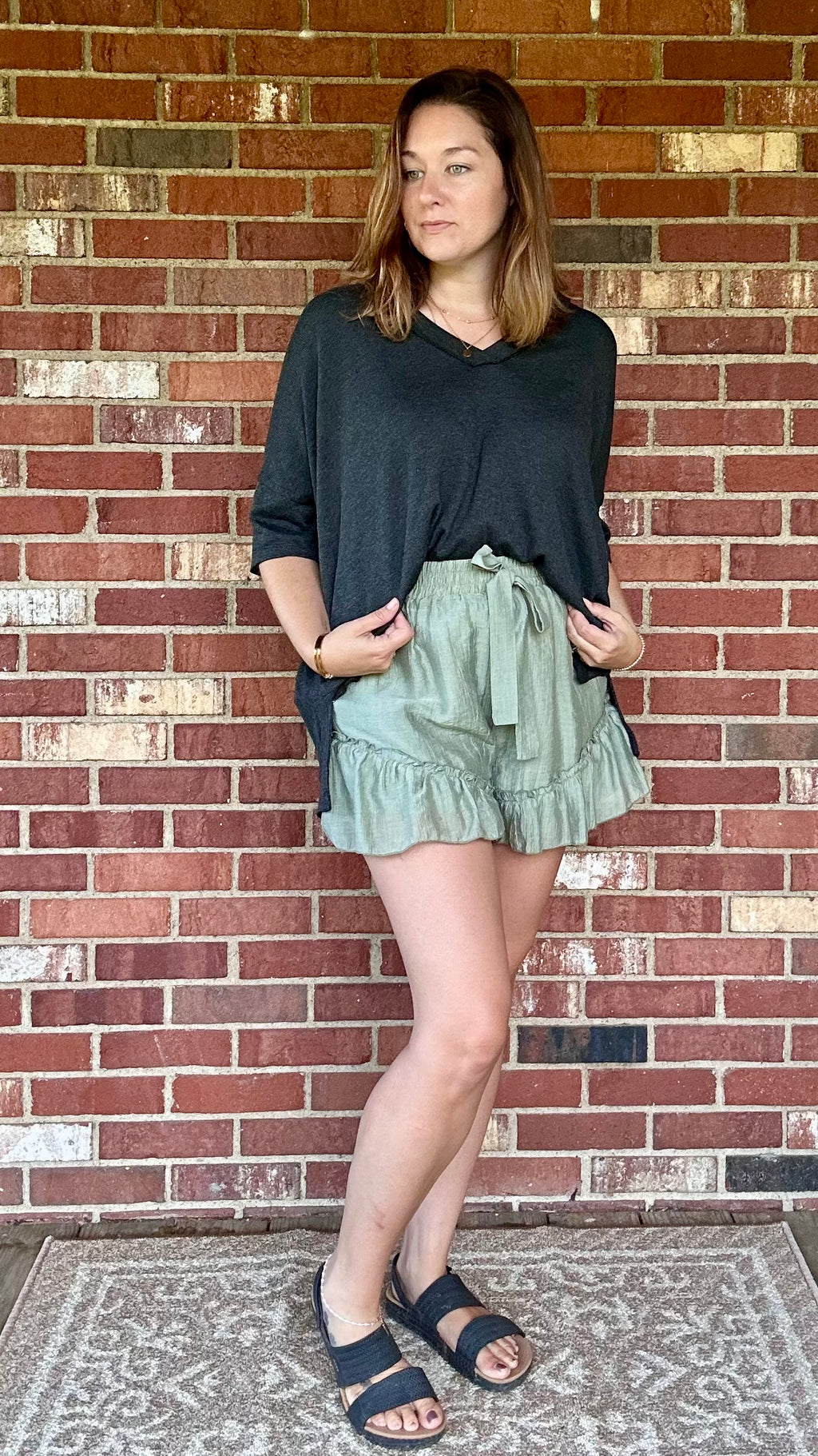 On The Go V Neck Ribbed Essential Tee - Charcoal