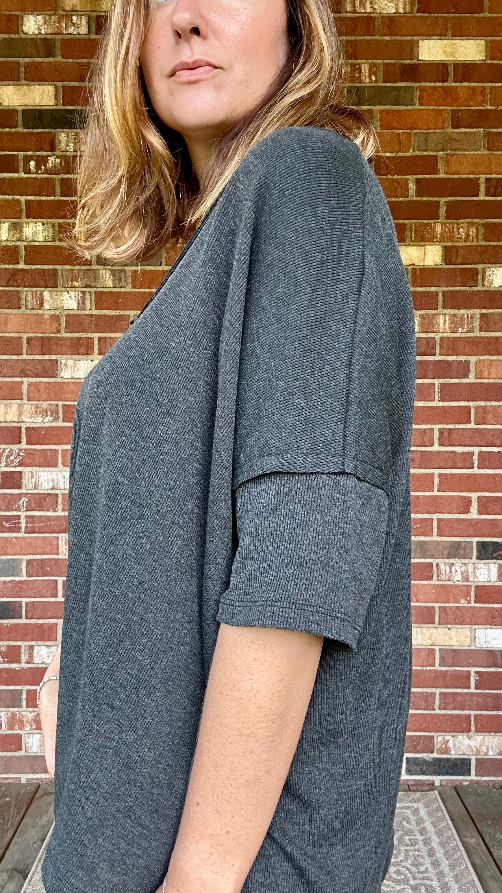 On The Go V Neck Ribbed Essential Tee - Charcoal